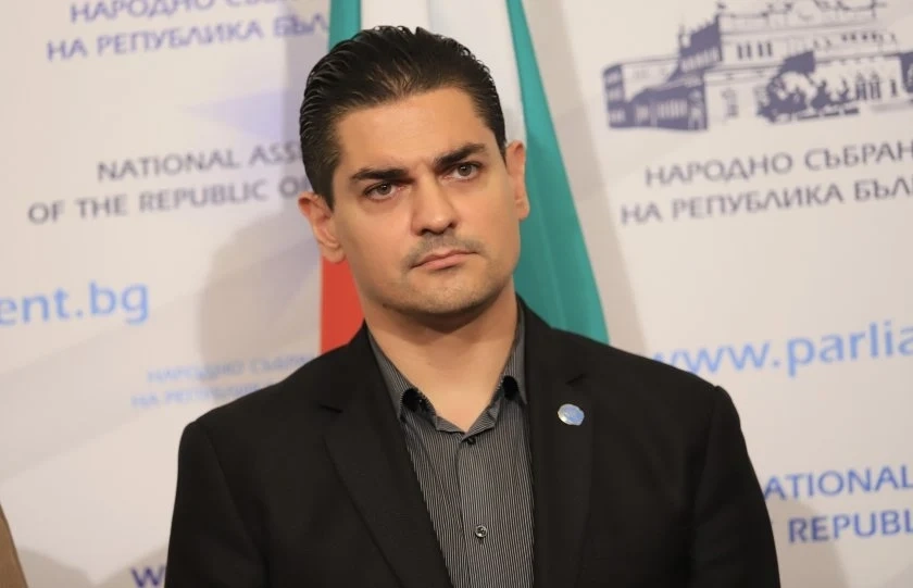 Радостин Василев, ИТН: Не сме видели една политическа мярка от Продължаваме промяната