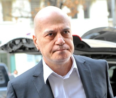 Гледах едно интервю на Миролюба Бенатова с кандидата за президент