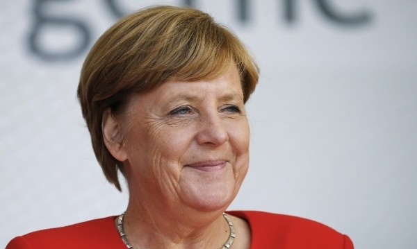 Меркел пристига на прощална визита в Истанбул за среща с Ердоган