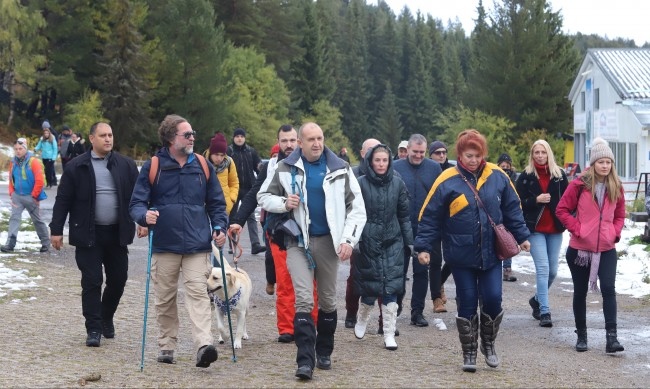 Румен Радев и Илияна Йотова дадоха официален старт на предизборната