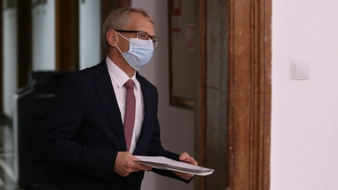 Министерството на образованието ще подкрепи евентуално решение на здравното министерство