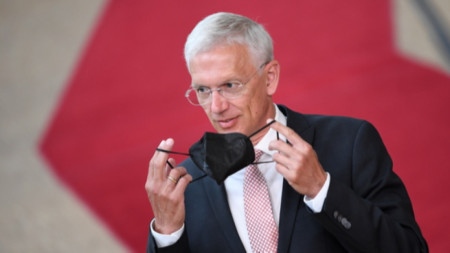 Клубовете от Висшата лига гласуваха с огромно мнозинство да наложат