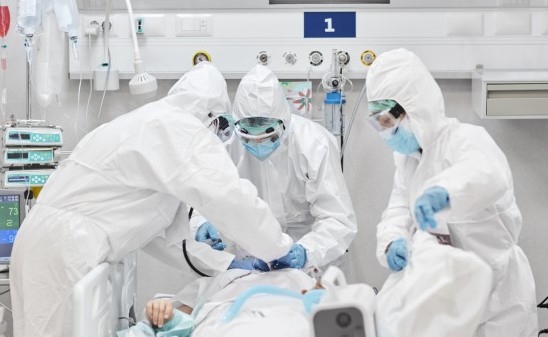 Рекорден брой 574 ма души са починали през последното денонощие