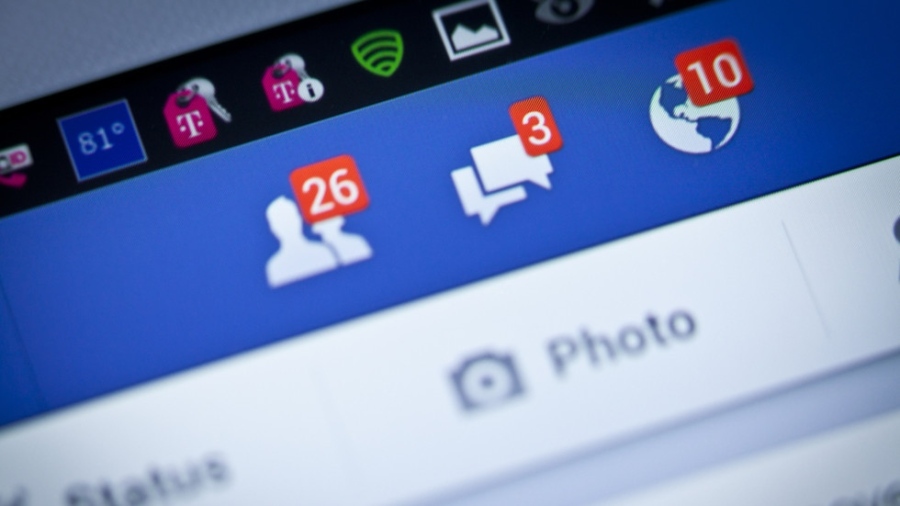 Фейсбук планира да си смени името, твърди американски блог