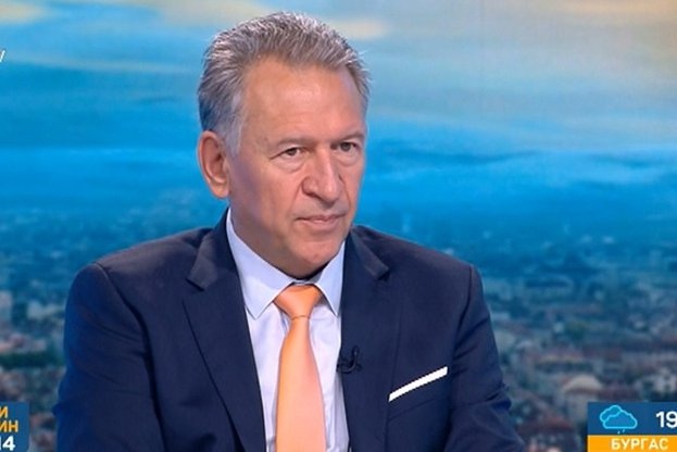 Купуваме 3000 дози моноклонални антитела за лечение на коронавируса реши