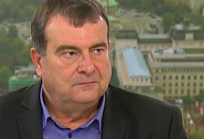 До 4 седмици държавните служители и учителите вероятно също ще