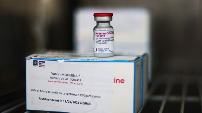 Moderna заяви в понеделник, че нейната ваксина срещу Covid-19 генерира