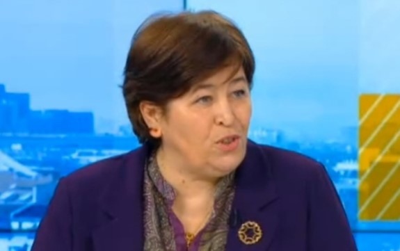 Министърът на туризма Стела Балтова предлага въвеждането на зелен сертификат