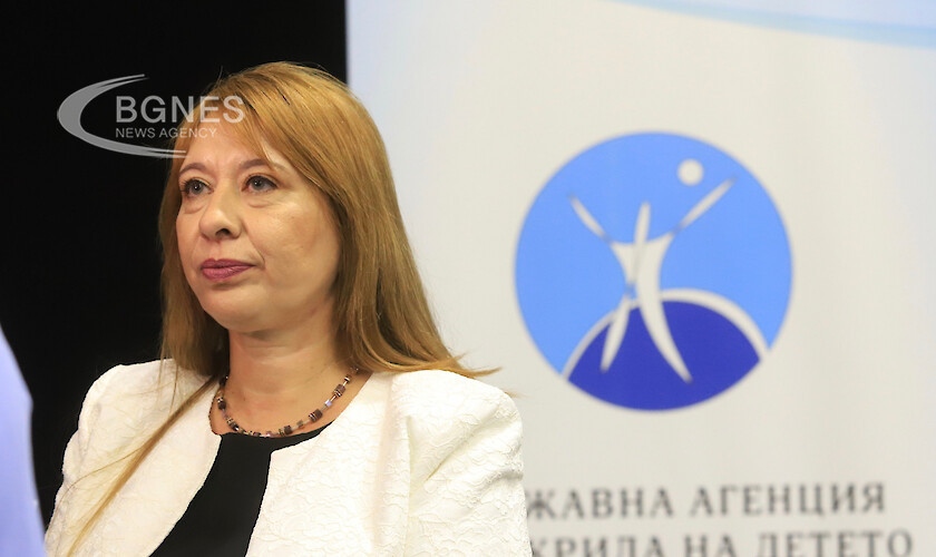 Председателят на Държавната агенция за закрила на детето д р Елеонора