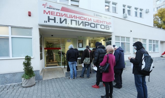 Пирогов променя цената на бързите антигенни тестове от утре