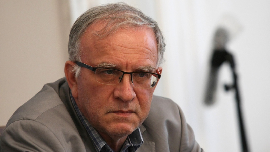 Аз съм твърдо против решението за броене на разписките от