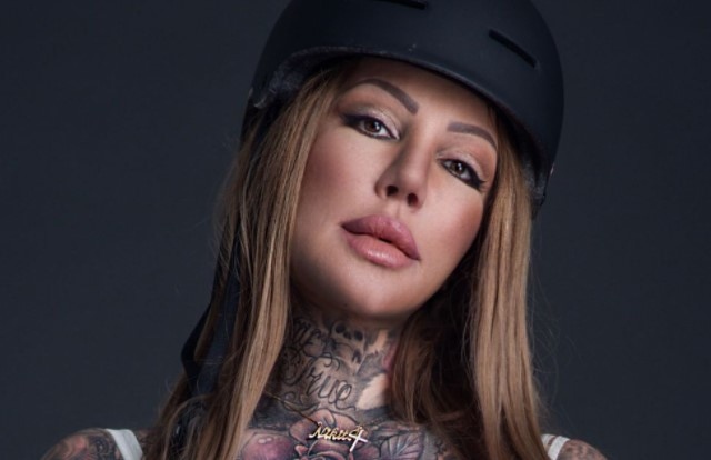 Победителката от петия сезон на Биг Брадър Никита Джонсън не