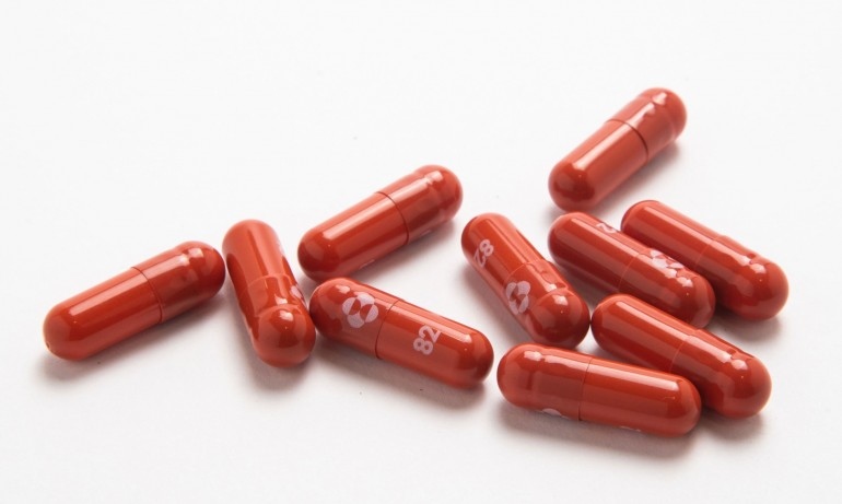 На фона на препълнените COVID отделения в болниците се появиха