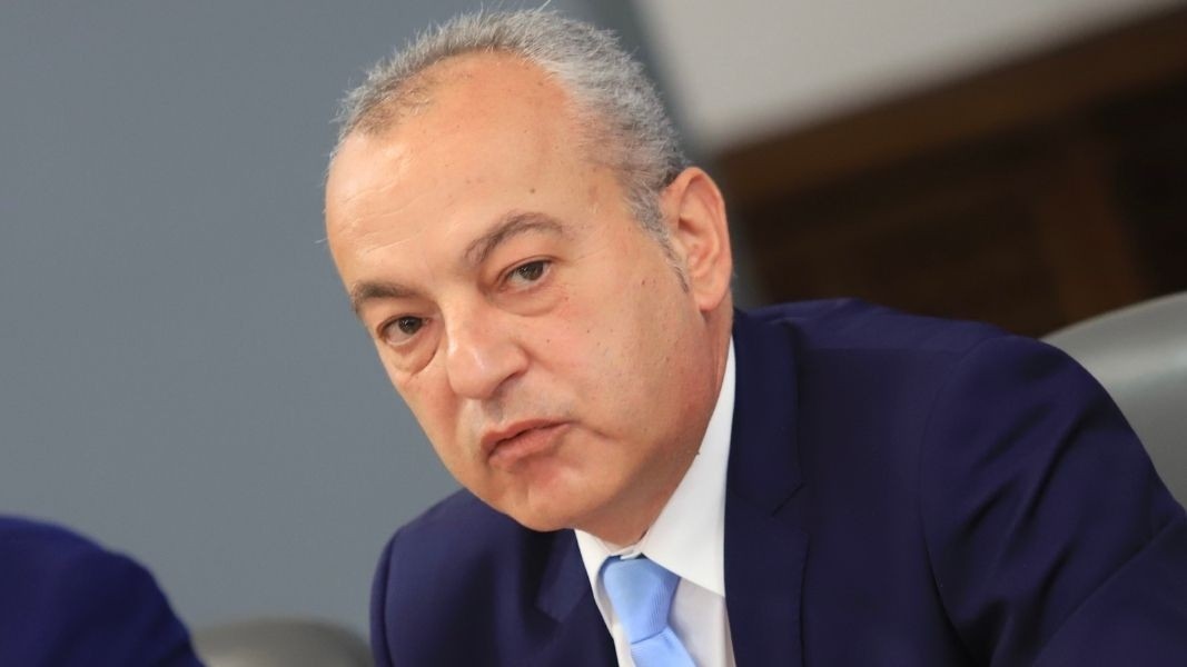 Социалният министър Гълъб Донев не се плаши от национален протест