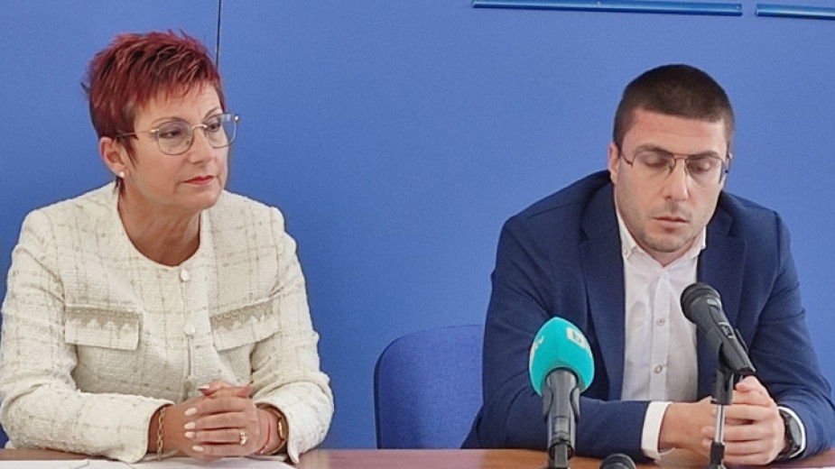 Страхувам се за сигурността и живота си също и на