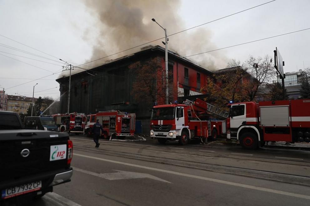 Мъж на 53 години е задържан за огромния пожар който