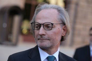 В неочаквана атака се впусна кандидат президентът Лозан Панов срещу Демократична