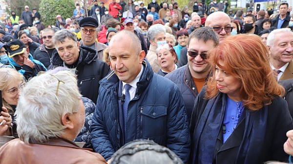 Нека се върнем 32 години назад към съкровената дата 10 ти