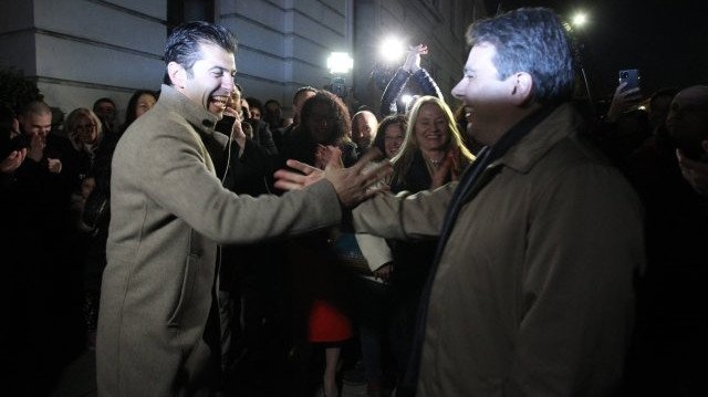 Изданието определя Петков като балканския Трюдо Прави се аналогия с