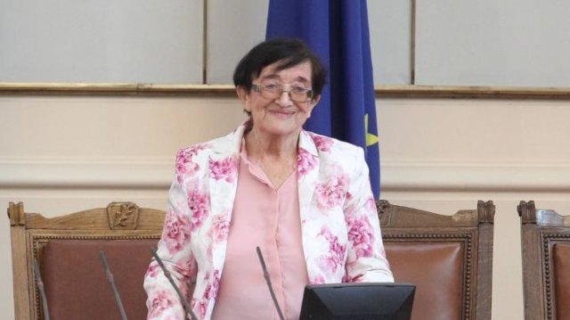 Икономистът Мика Зайкова която бе сред любимите лица в 45 ия