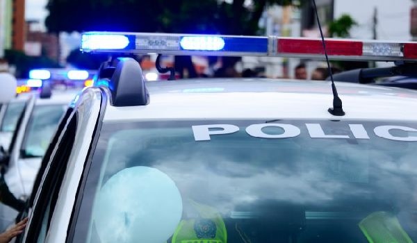 Автомобил се вряза сред хората на коледен парад в град