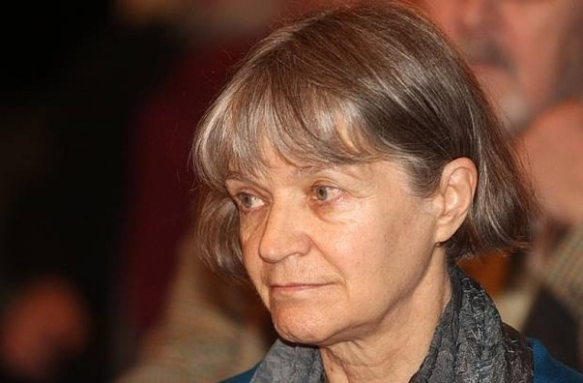 Ако сте чели Конституцията знаете че правомощията на президента са