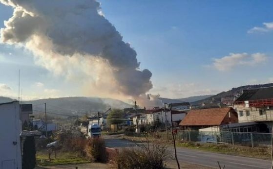 Няколко силни експлозии отекнаха днес към 15 15 часа българско време