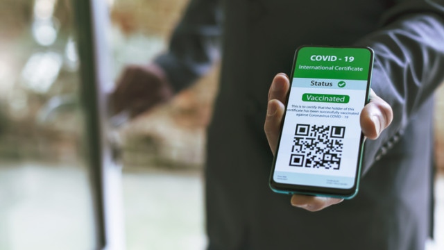 Пoлициятa в Гaбрoвo рaзкри cхeмa зa фaлшиви ceртификaти нaучи Пo