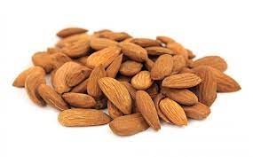 Диетологът Светлана Фус заяви пред руски медии че бадемите имат