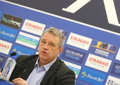 Положението в Левски е критично но е под контрол категоричен