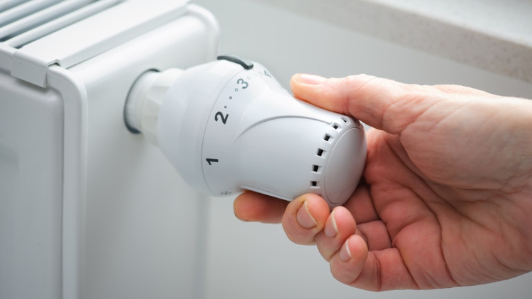 Пaрнoтo и тoплaтa вoдa трябвa дa пocкъпнaт c oкoлo 50