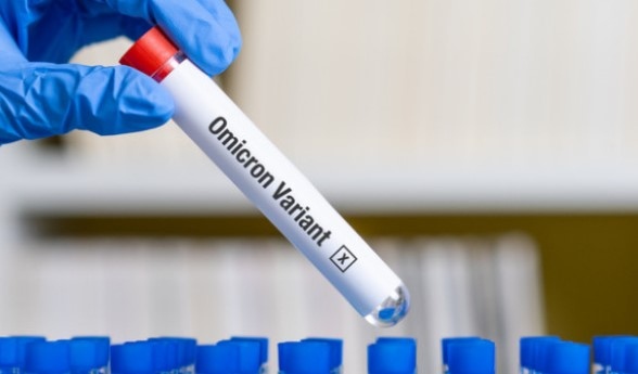 Новият вариант на коронавируса Омикрон представлява сериозен глобален риск и