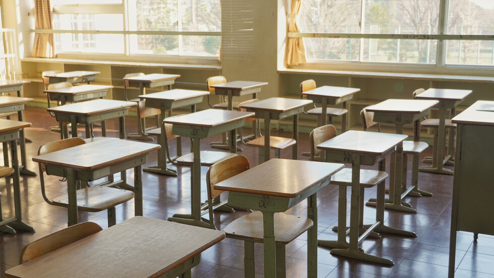 Учениците в дуална форма на обучение вече може да посещават