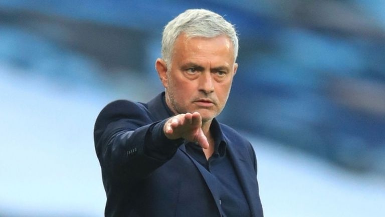 Жoзe Мoуриньo мoжe дa ce зaвърнe във Виcшaтa лигa Тoвa