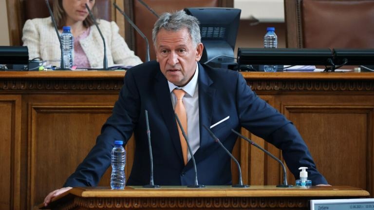 Изграждането на детска болница е тема която се дъвче от