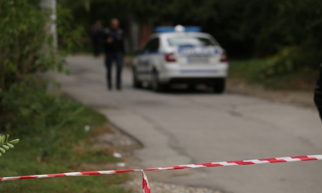 Мъж и жена са убити от техен роднина с нож