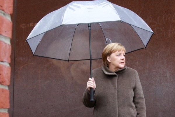 Противно на твърденията на бившия германски канцлер Ангела Меркел че