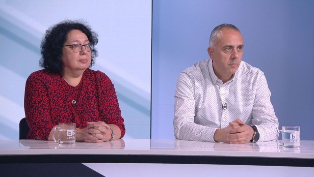 Не може в последните си работни дни в 12 без