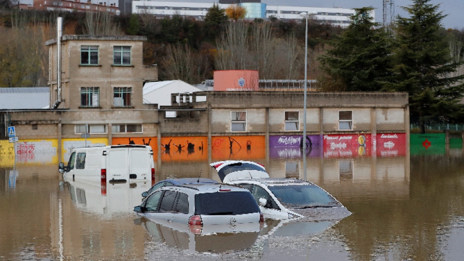 Дъждовната буря която засяга северната част на Иберийския полуостров държи