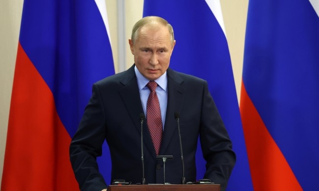 През деветдесетте години западните държави смятаха че Русия е пред