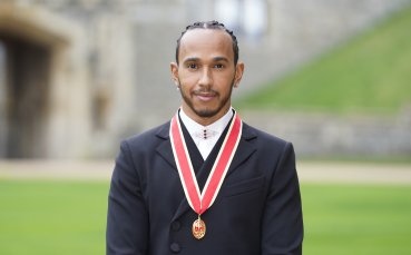 Седемкратният световен шампион във Формула 1 Люис Хамилтън официално бе