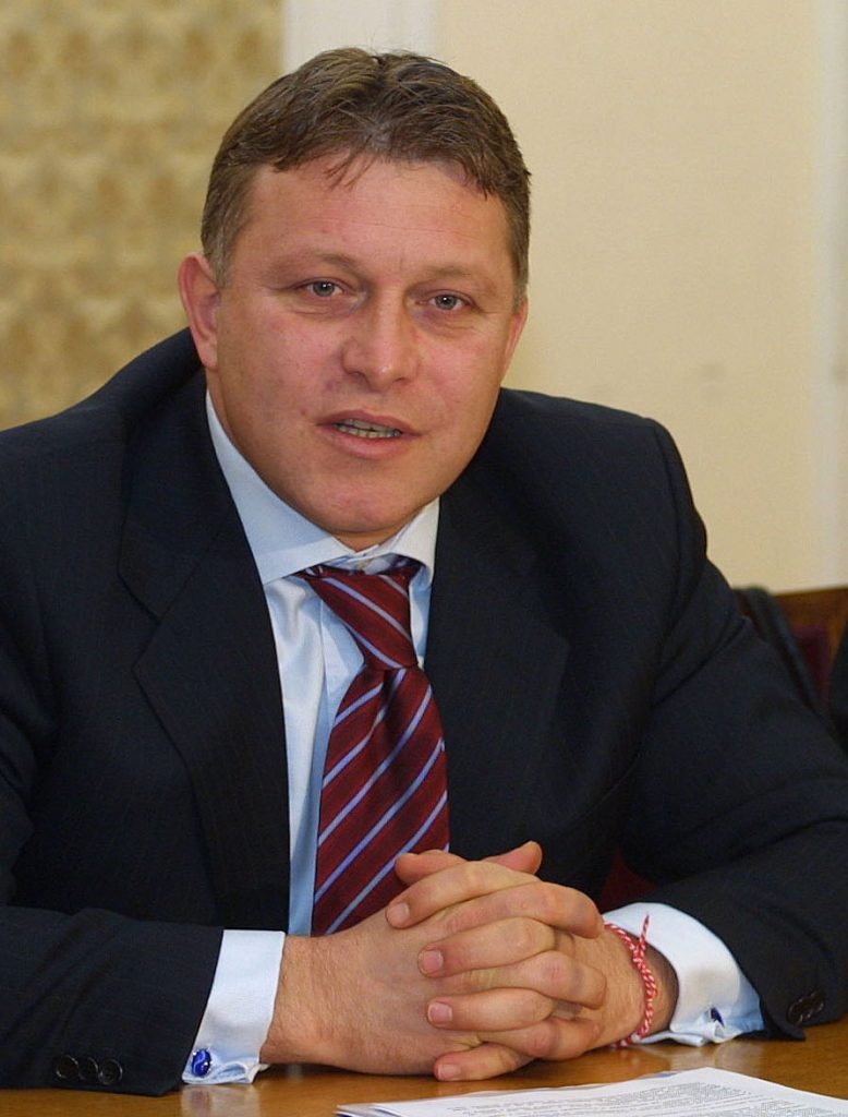 От този мораториум 100 губещ са дружествата които пренасят електроенергията