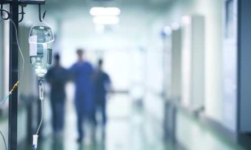 Медици от МБАЛ Добрич спасиха живота на 12 годишно момче с масивен