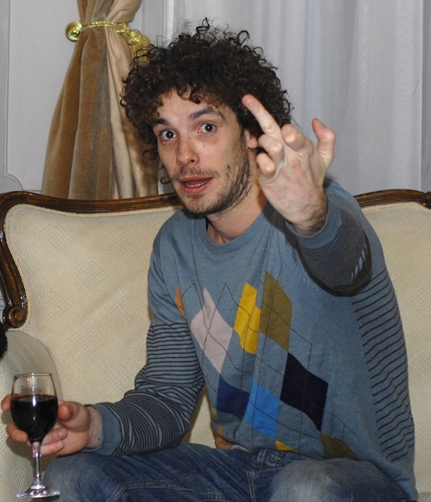 Актьорът Явор Бахаров гостува в Шоуто на Николаос Цитиридис където