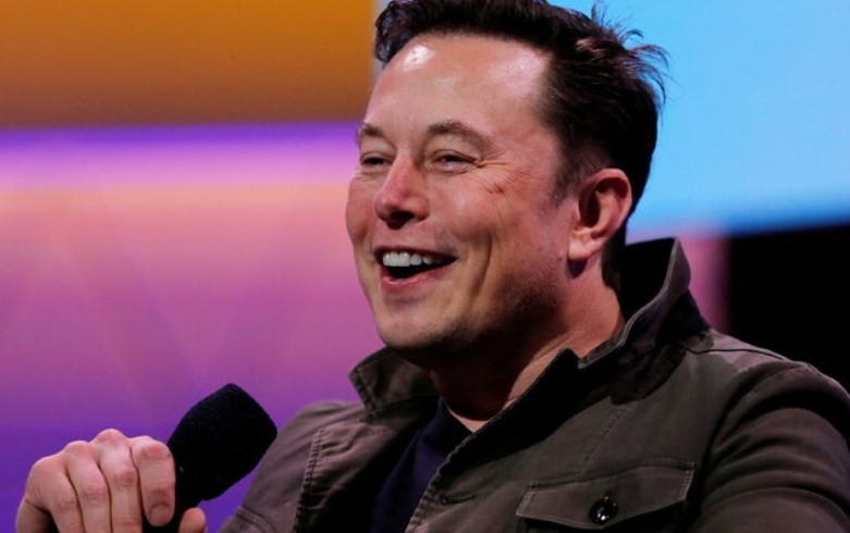 Главният изпълнителен директор на Тесла Илон Мъск обяви че ще