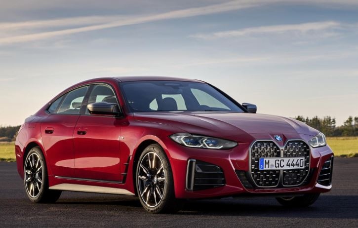 В гамата на новото BMW Серия 4 поетапно се появиха