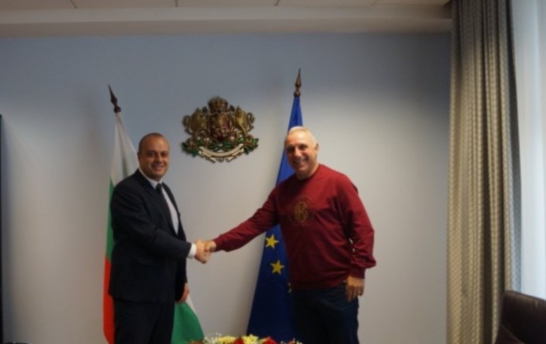 Министърът на туризма Христо Проданов и Христо Стоичков обсъдиха бъдещото