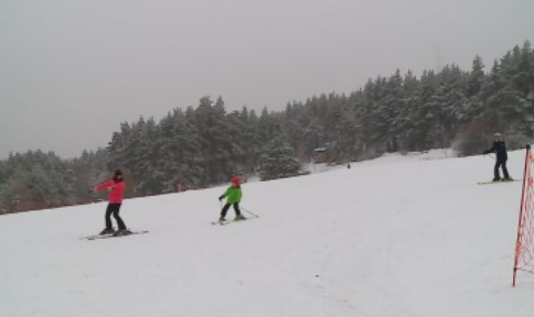 И в разгара на зимния сезон - малките ски курорти