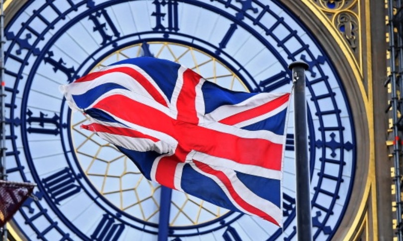 Смъртните случаи от COVID 19 във Великобритания вече са над 150 хил души