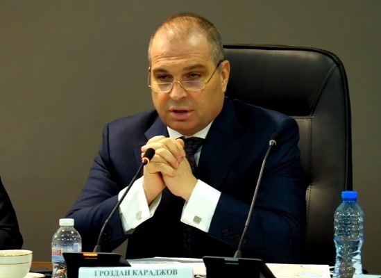 Гроздан Караджов все още се учи на какво е министър